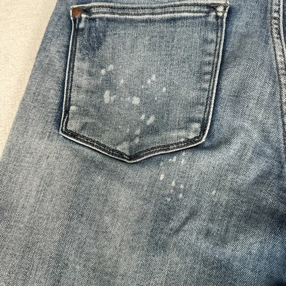 Judy Blue Boyfriend Fit Jeans‎ Mid Rise Distressed Denim Medium Wash Size 11/30